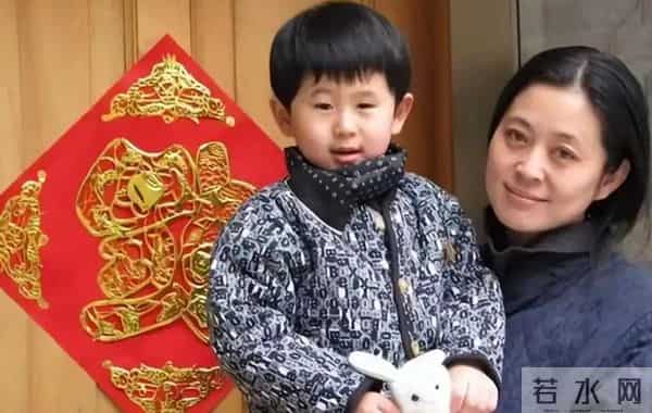 倪萍：半生从容，却为1.97 米的儿子操碎了心，有两大担忧