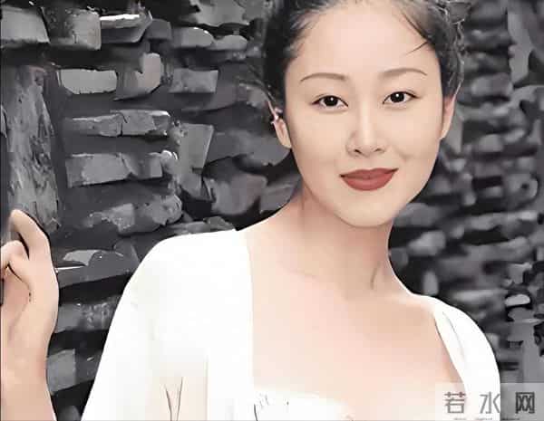 结婚10年被丈夫出轨8次！最后出轨蒋勤勤，年仅43岁抑郁烧炭自尽