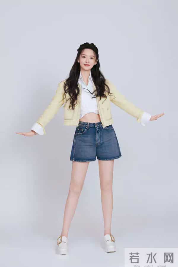 李沁，温文尔雅，优雅大方！