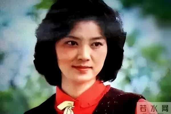 她13次拿下影后,无儿无女孤身一人,却在68岁时公开“表白”前夫