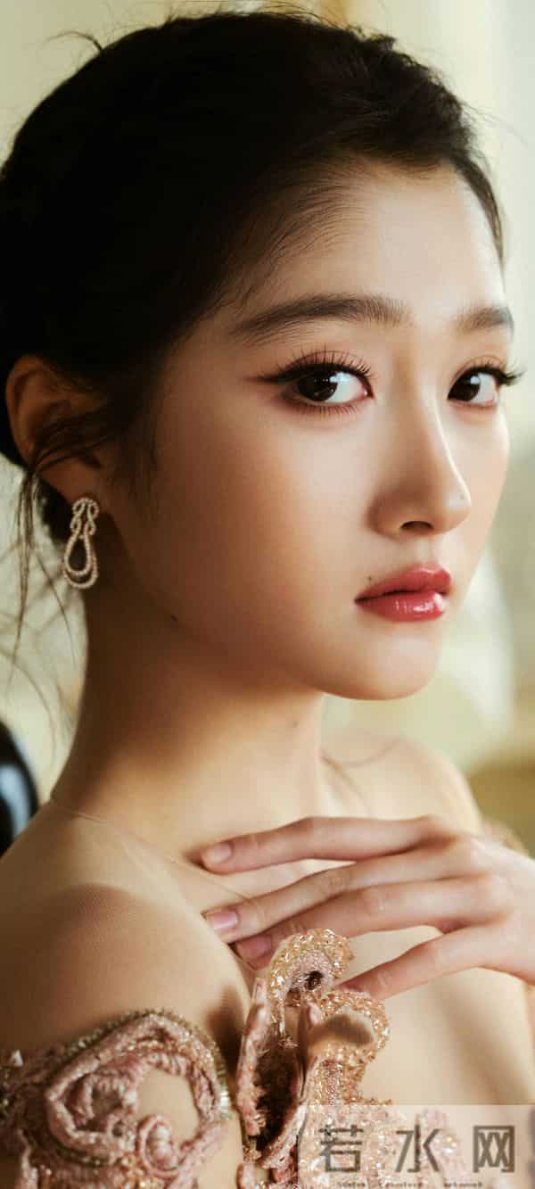 美女壁纸第1438期—关晓彤