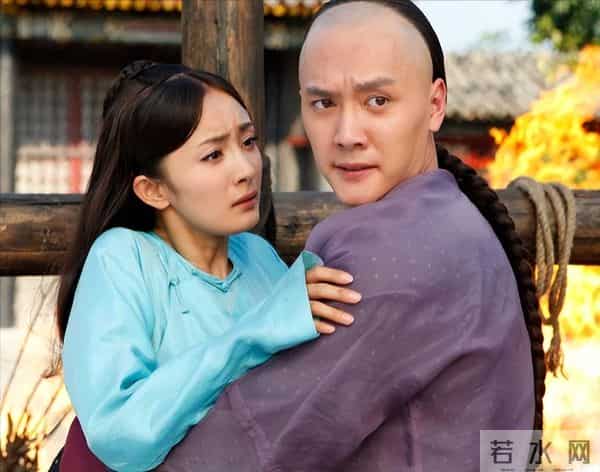 离婚四年，47岁冯绍峰再次官宣喜讯，活成了赵丽颖高攀不起的模样