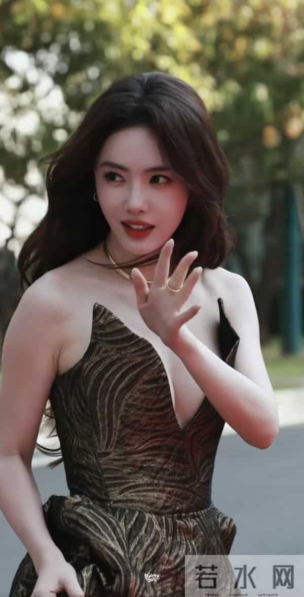 蔡文静真是肤白貌美啊，妥妥滴牛奶肌