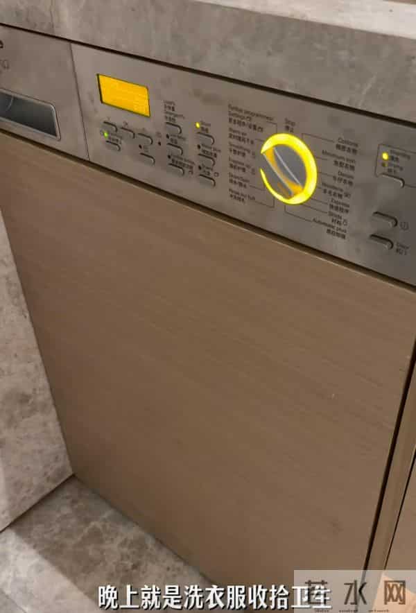 董洁自己做一日三餐，没阿姨还要洗衣服收拾卫生，住豪宅也不暖和