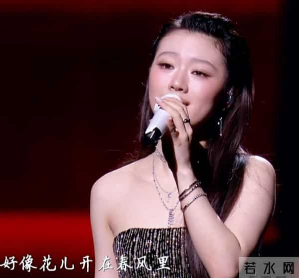 24岁的易烊千玺,成为金鸡奖最年轻影帝,刷新刘烨保持21年的记录