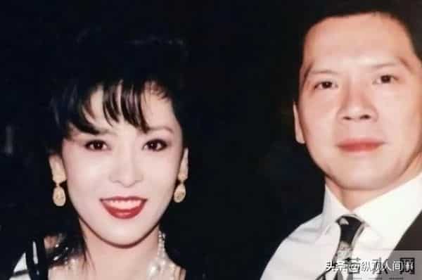 曝向太找向华强改遗嘱,此前曾极力阻止后代移美,如今情况更严重