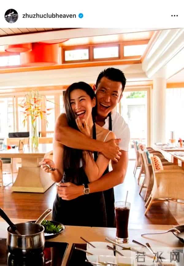 人老珠黄?41岁朱珠现身机场,白发明显皱纹也多,断崖衰老不敢认