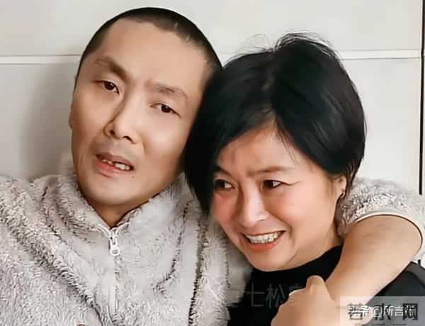 刘宁：彭亚楼想爸爸，两人说说话，彭亚楼开心不已，网友：真好！