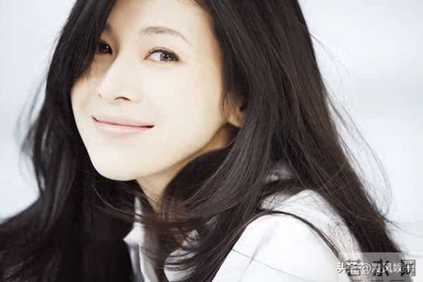 为了嫁50亿富豪，狠心抛弃同居5年的周一围，现今她却活成了笑话