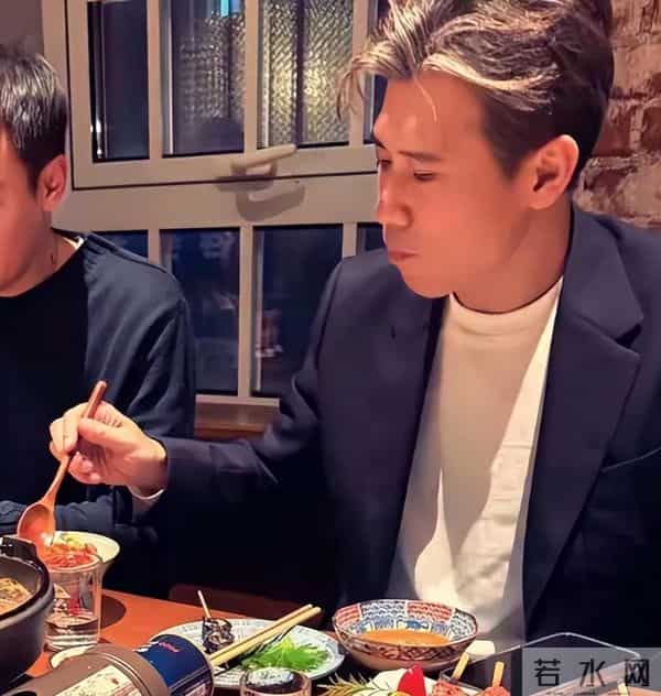 朱媛媛去世6个月后，辛柏青二度现身大孤山，令人担心的事发生了