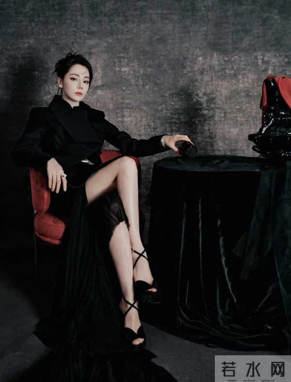 迪丽热巴性感美腿写真