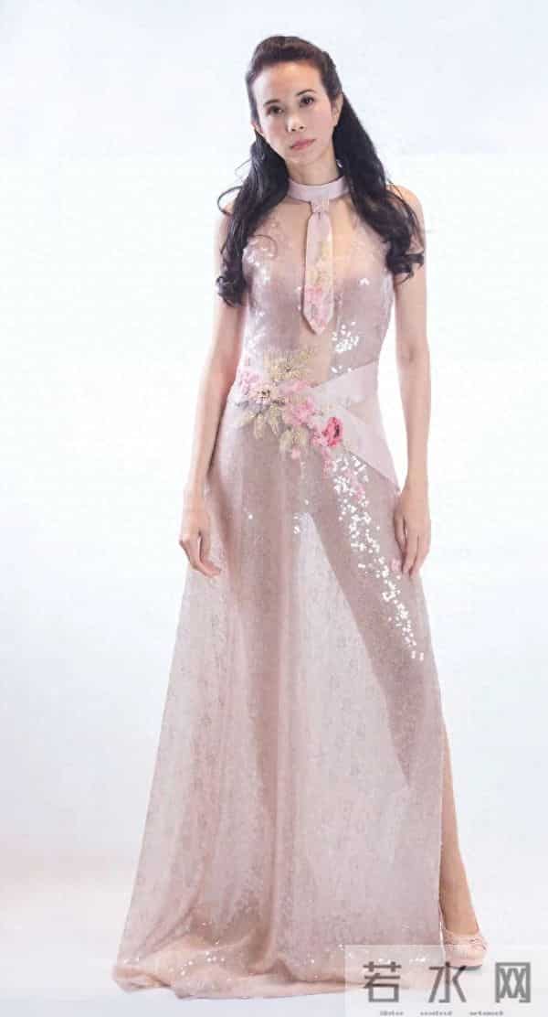 据说莫文蔚的腿投保过亿！