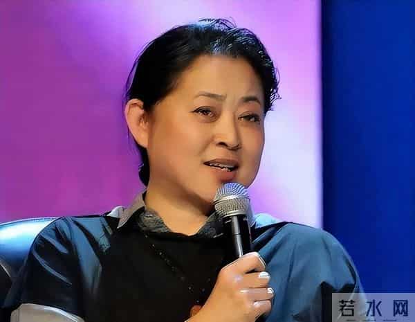 钱再多有何意义！66岁身家过亿的倪萍，还是要为儿子婚恋操破了心