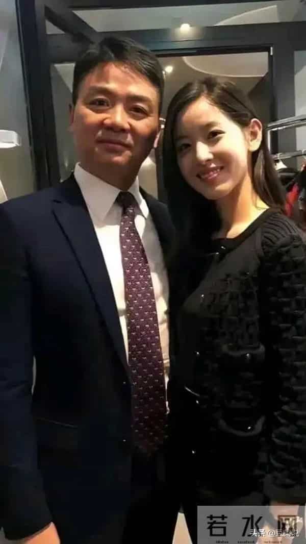 “婚变风波”仅10天，31岁章泽天又官宣喜讯，野心太大藏不住了！