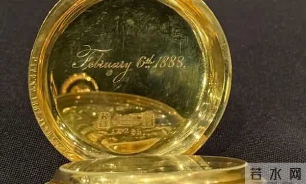 “泰坦尼克”号遇难者18K金怀表将拍卖,价格或超933万元,电影中相拥的老夫妇为归属者原型