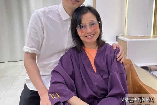 两次拒绝黎明,无视钟汉良示爱,被折磨20年后55岁的她憔悴成大妈