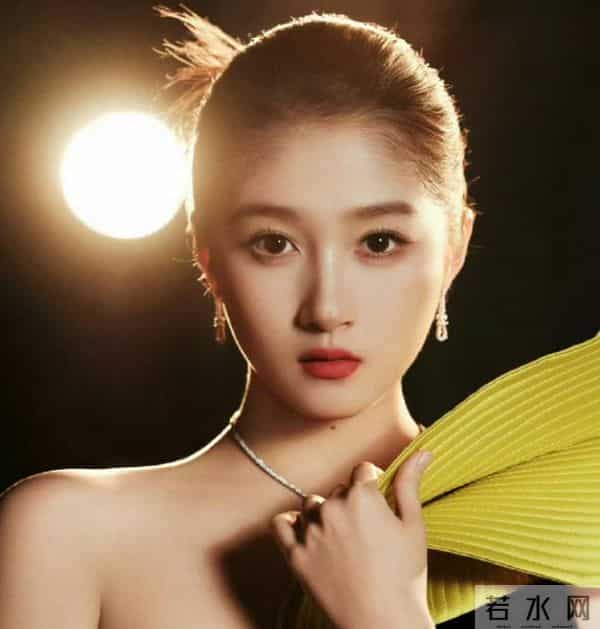 蒋梦婕金鸡女神美出圈!陈都灵惊艳宋佳优雅,看到关晓彤:爱了!