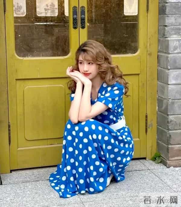 徐帆赴美参加养女徐朵的高中毕业典礼,徐朵蜕变惊艳全场!