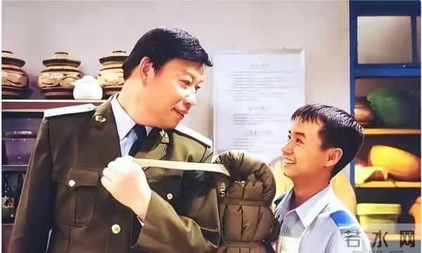 从春晚爆红到销声匿迹,靠着小品出名的他,如今过得怎么样?