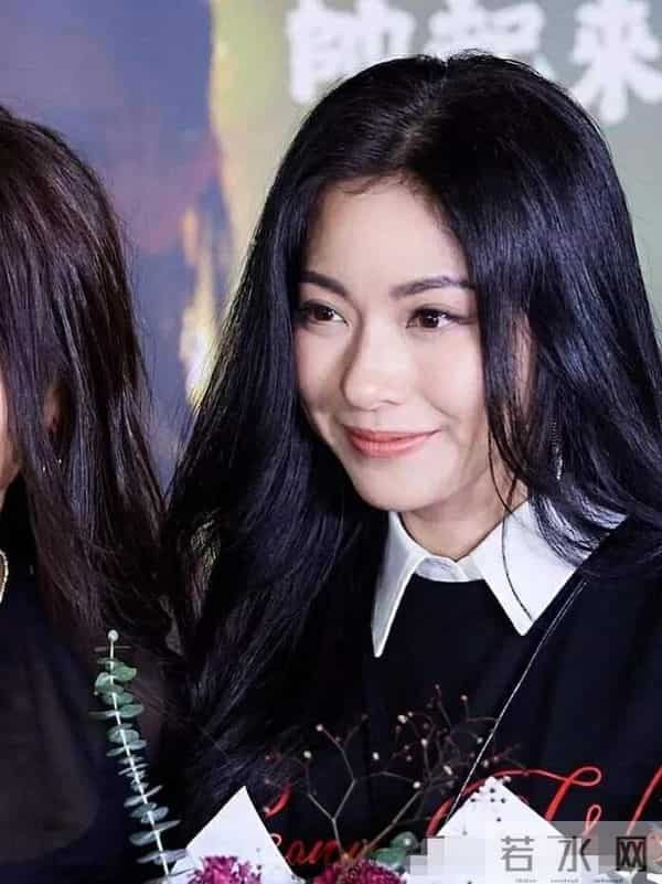 没当成向太儿媳的黄婉佩,二婚嫁进百亿豪门,如今43岁已成企业家