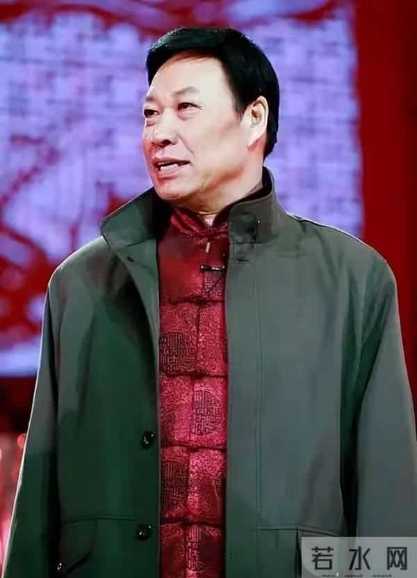 从春晚爆红到销声匿迹,靠着小品出名的他,如今过得怎么样?