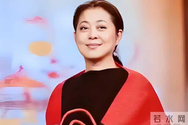 倪萍：半生从容，却为1.97 米的儿子操碎了心，有两大担忧