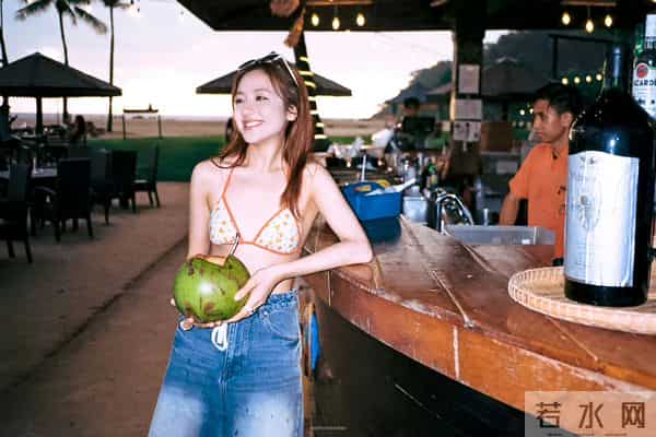 李兰迪——比基尼写真集欣赏