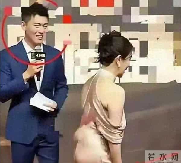 42岁的左小青,不知道她尴尬不尴尬