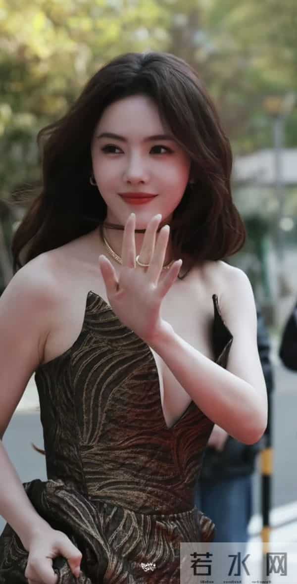 蔡文静真是肤白貌美啊，妥妥滴牛奶肌