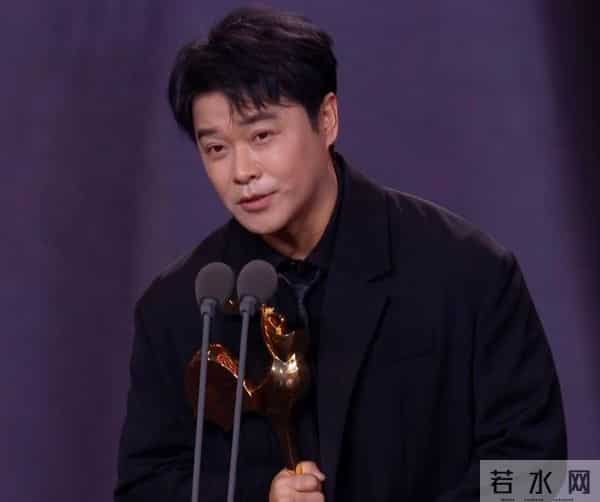 24岁的易烊千玺,成为金鸡奖最年轻影帝,刷新刘烨保持21年的记录