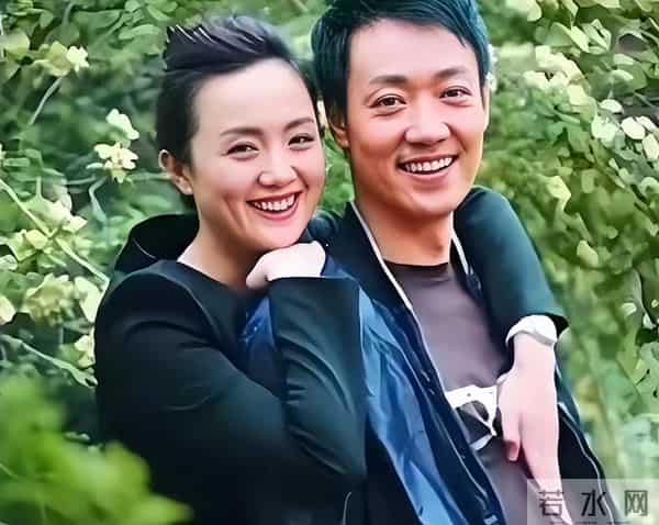 朱媛媛去世6个月后，辛柏青二度现身大孤山，令人担心的事发生了