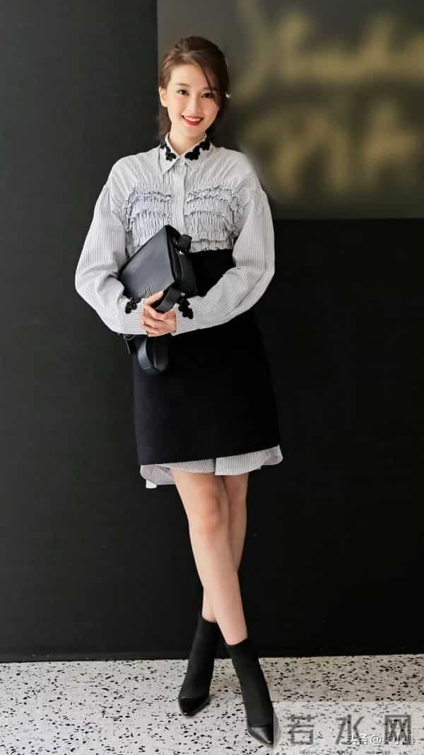 乔欣｜精致的妆容，修长的美腿，可真是诱人