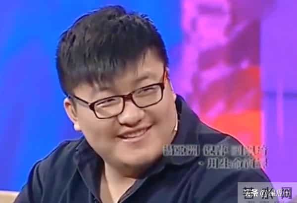 他是青年导演，也是倪萍继子，他的一句话让倪萍热泪盈眶