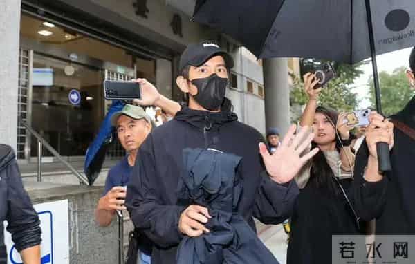 贾静雯要气死了,新剧刚杀青修杰楷却再被起诉,这次怕是难逃刑罚