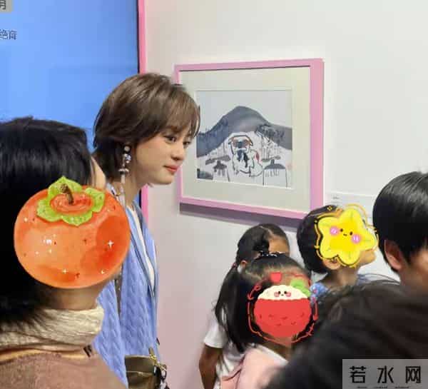 官媒亲宣!46岁邓超事业再攀高,全家移民传闻5个月前就不攻自破