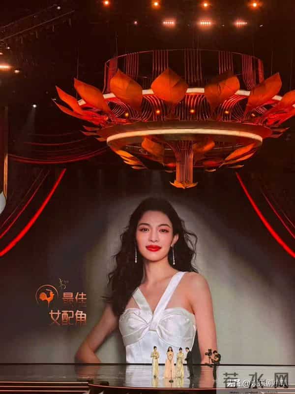 11.15新鲜事：杨紫、关晓彤、易烊千玺、迪丽热巴、倪妮、田曦薇