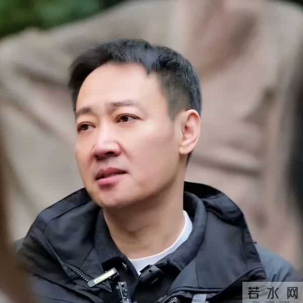 朱媛媛去世6个月后，辛柏青二度现身大孤山，令人担心的事发生了