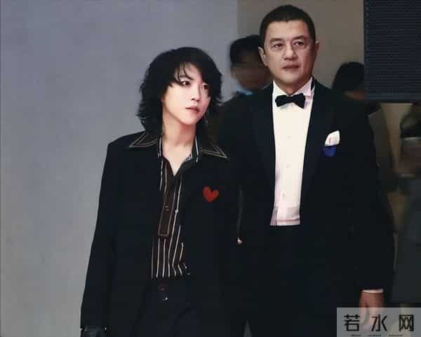 李亚鹏做梦也没想到，心中这口恶气竟让向太给出了，窦靖童没说谎