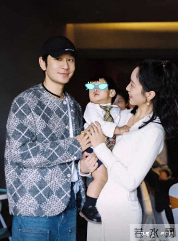 离婚3年后,杨颖和参加前夫家宴的小海绵,合力撕下叶柯的"体面"