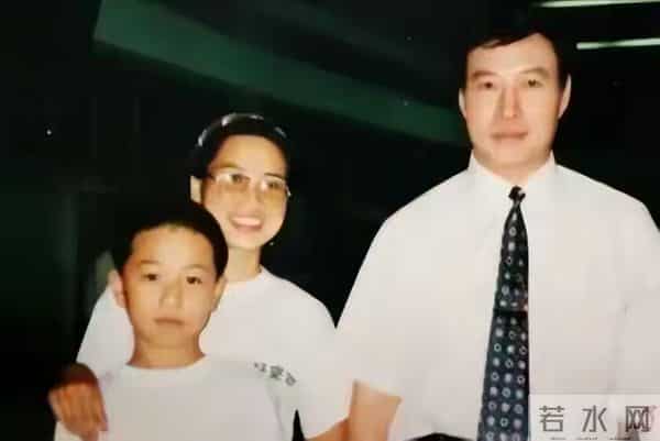 从春晚爆红到销声匿迹,靠着小品出名的他,如今过得怎么样?