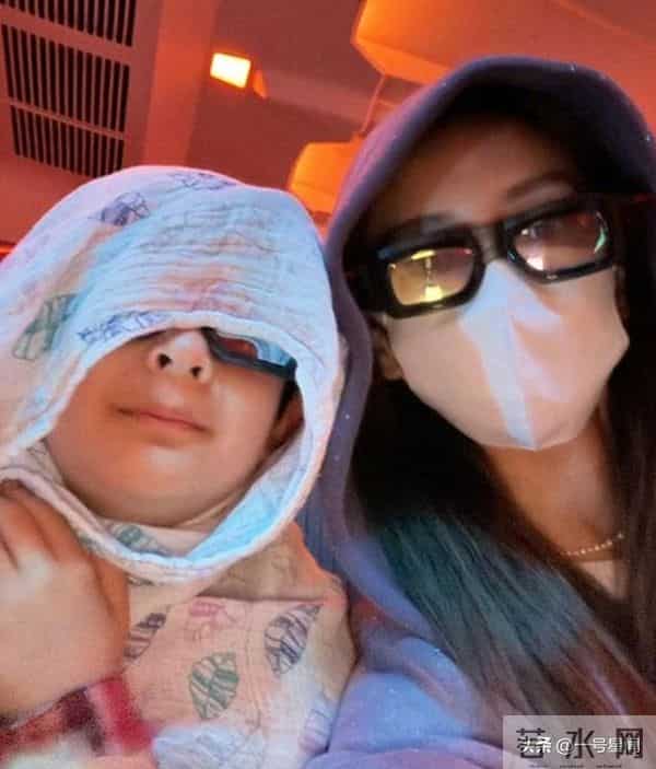 离婚3年后，杨颖和参加前夫家宴的小海绵，合力撕下叶柯的"体面"