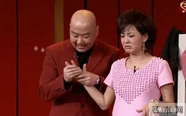 难以置信！58岁郭冬临至今未婚未育，如今已成两千万粉丝大网红