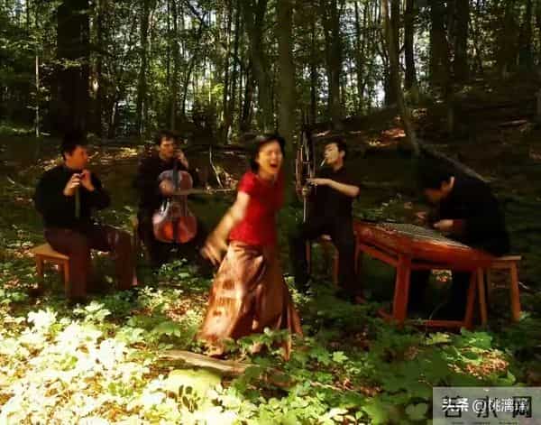 50岁龚琳娜选择深山独居，离婚后重新活出自我，成功走出悲伤