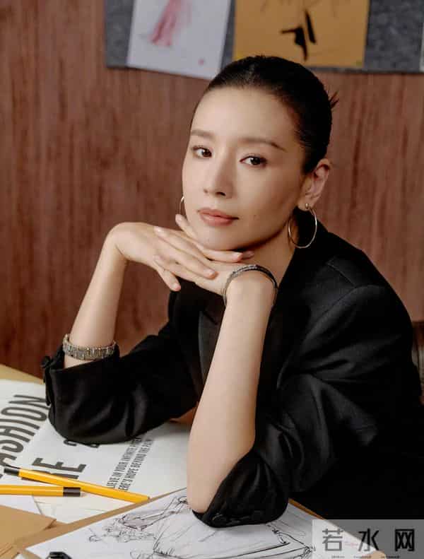 董洁为儿子做丰盛晚餐,16岁顶顶不愿出镜,投喂妈妈好nv暖心