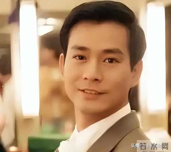 3段婚史4个女儿，靠妻上位却婚内出轨，曾抛妻弃女的他今过得怎样