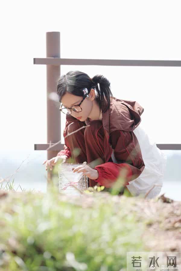 程潇节目照 身材还是那么好 状态看着还不错