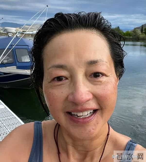 两次拒绝黎明,无视钟汉良示爱,被折磨20年后55岁的她憔悴成大妈