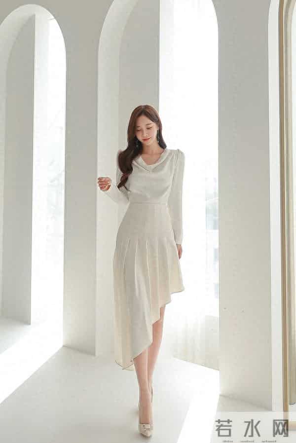 孙允珠——奶炫柔光真丝蕴彩鱼尾包臀裙