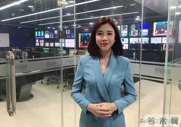 她是珠江台最红主持人之一，拒为相亲老公离职，结婚生女恩爱如初