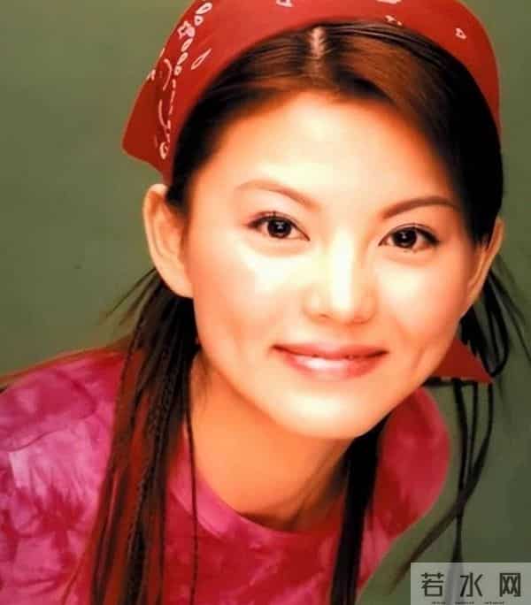 演都不演了！李湘回娘家晒相片不到2天，尴尬一幕就出现了